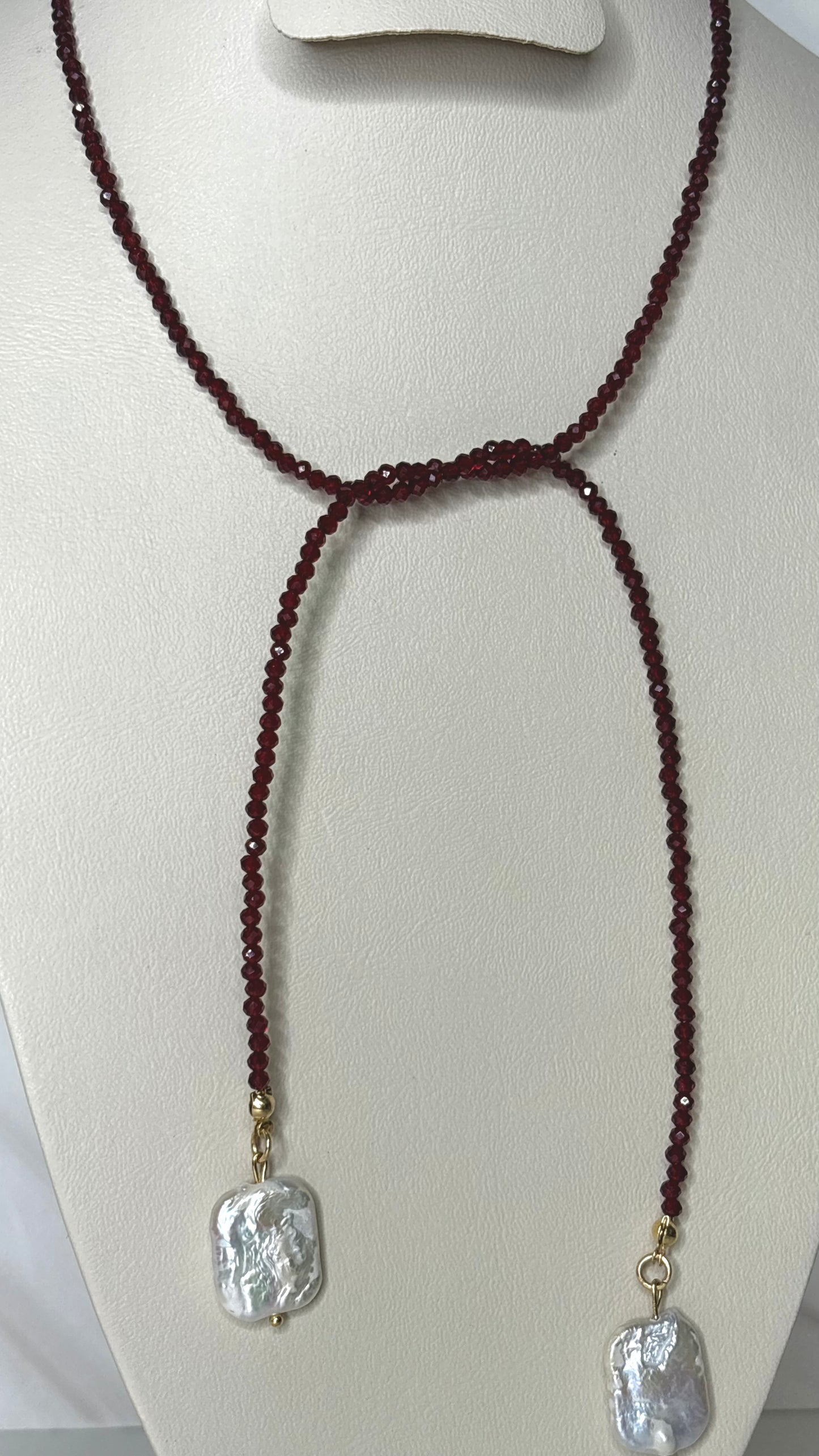 Collar 31 cristales tinto (Corbartín moldeable)