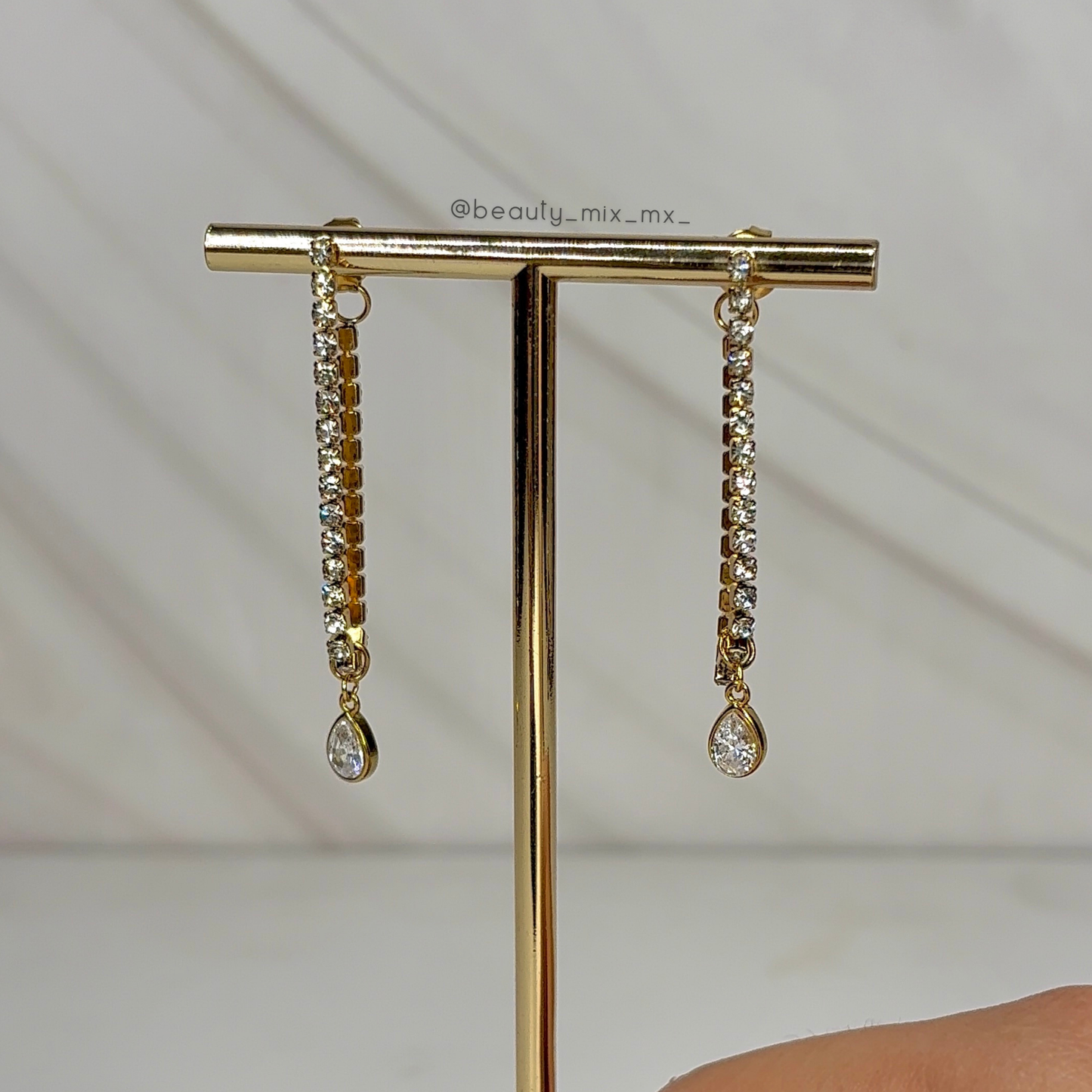 Aretes 63 Dorado con zirconias