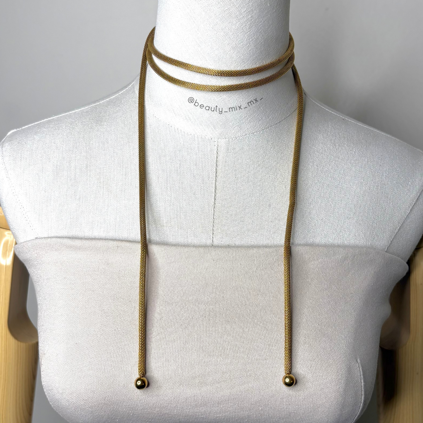Collar 52 Dorado