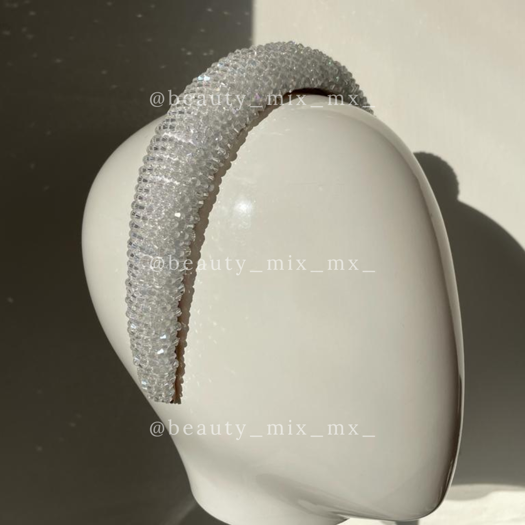 Diadema blanca brillos