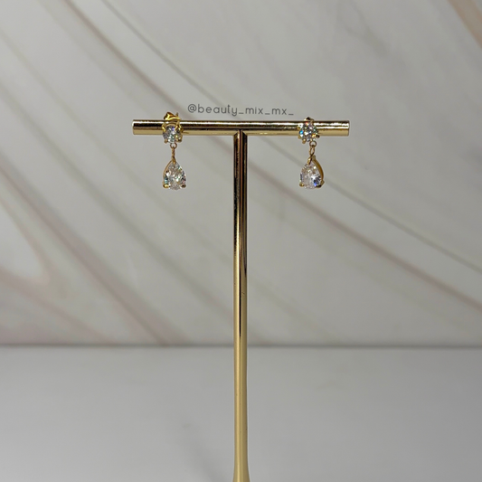 Aretes 61 Dorado con Zirconia