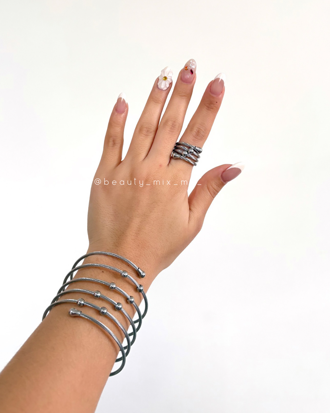 Set 06 Pulsera y Anillo Plateado