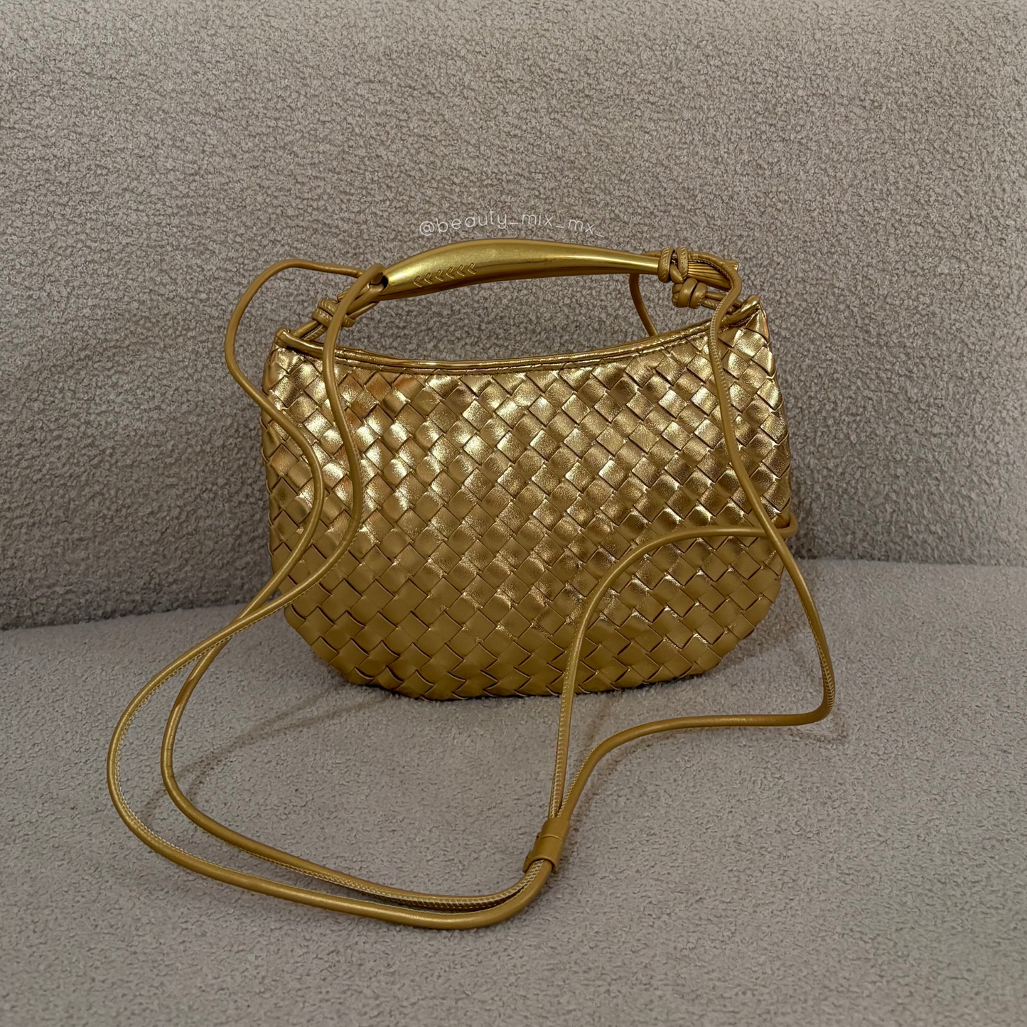 Bolso Sally Dorado (Dup* Sardine de Bottega Venetta)