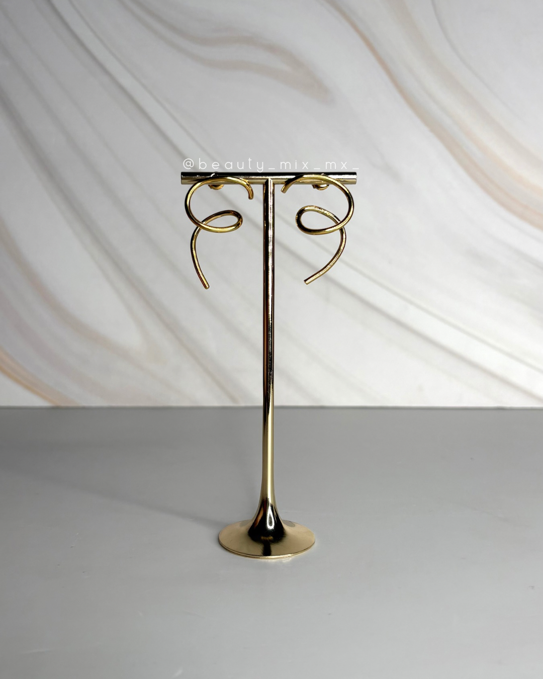 Aretes 43 Dorado