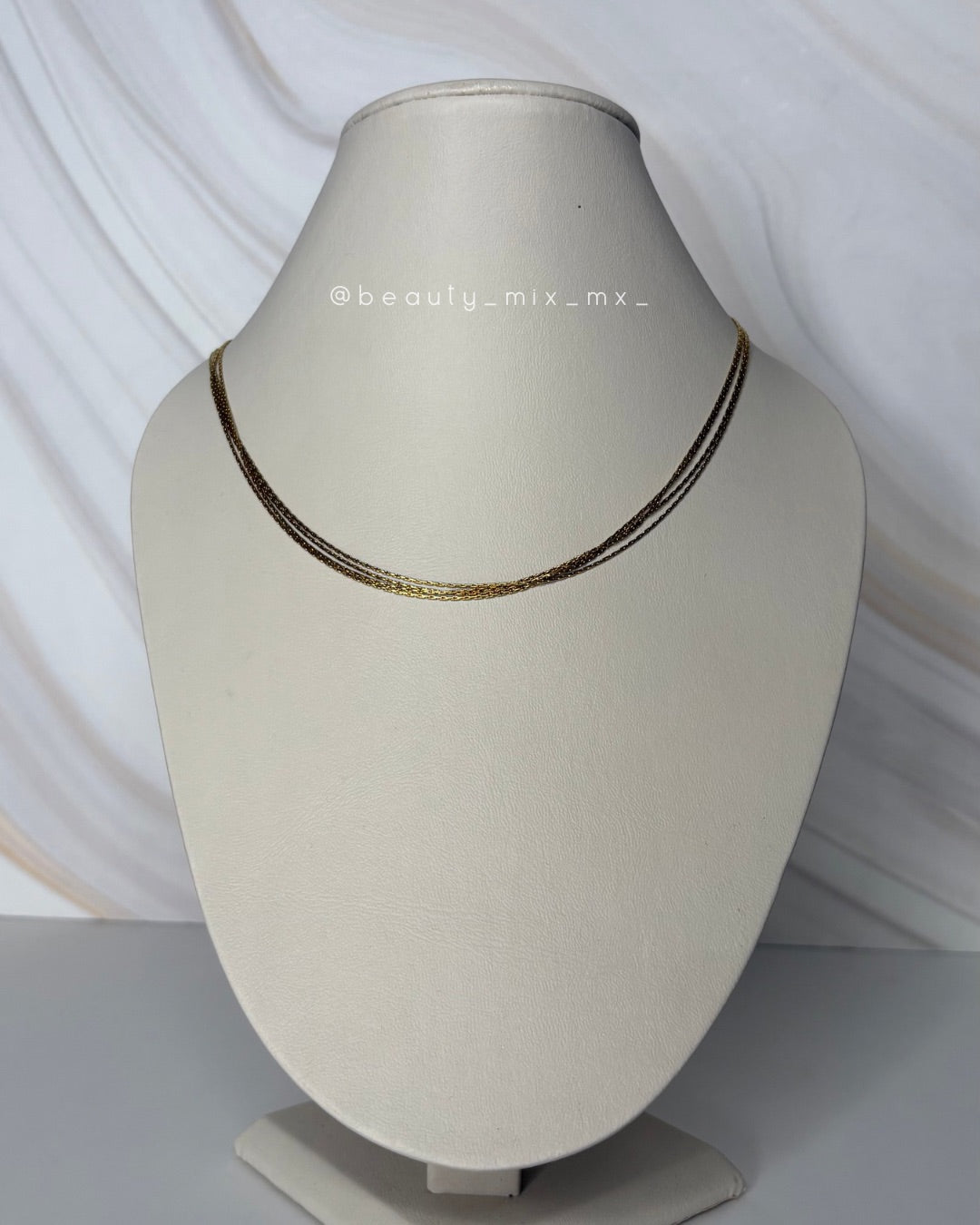 Collar 27 Dorado