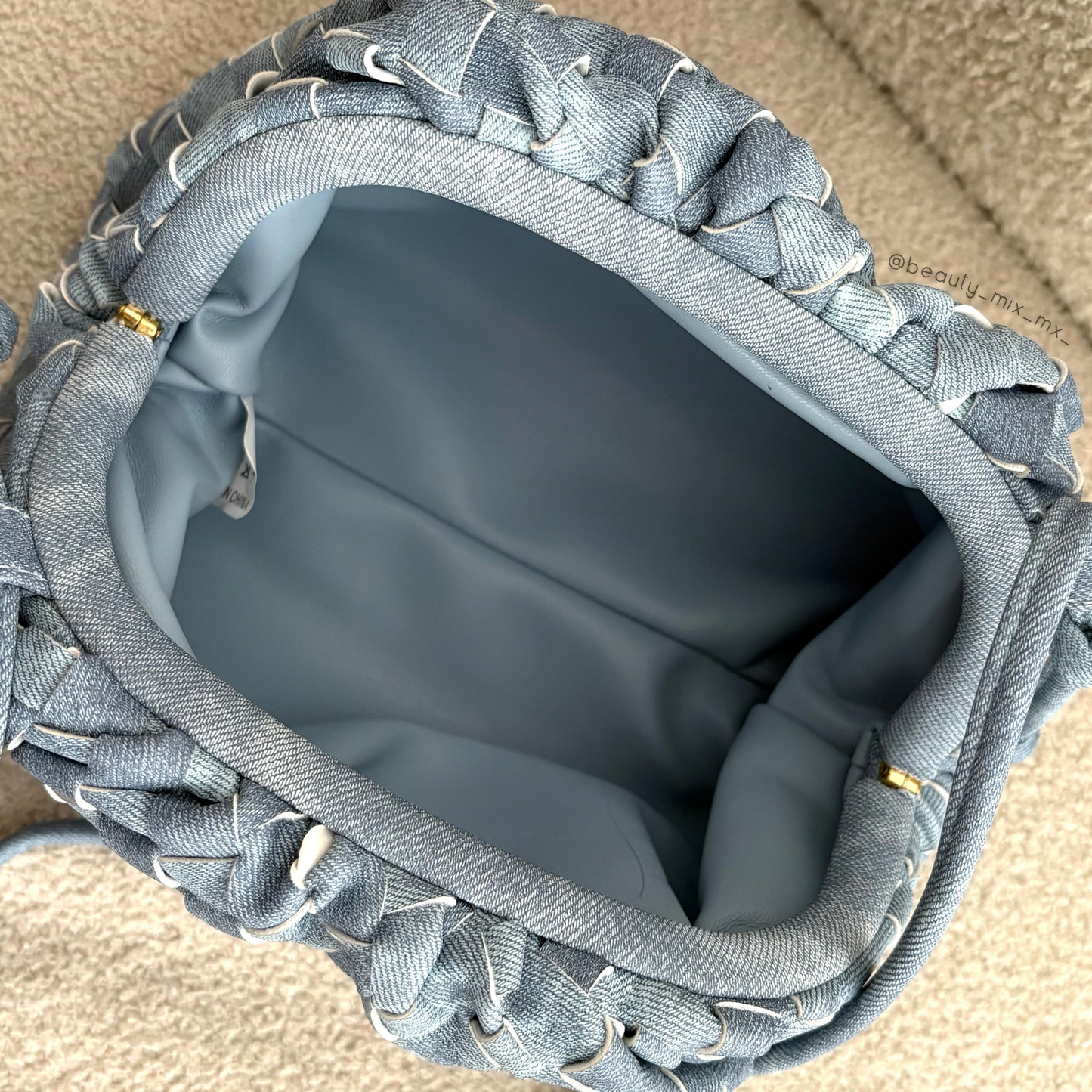 Bolso Pouch Denim (Dup* Bottega Venetta)