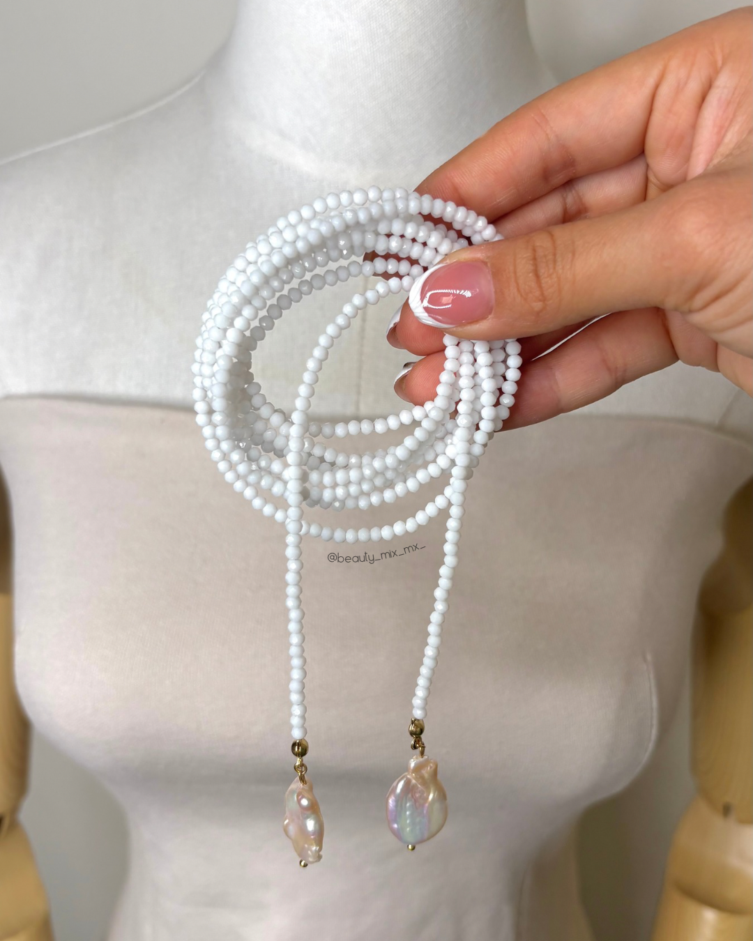 Collar 31 Cristales Blanco