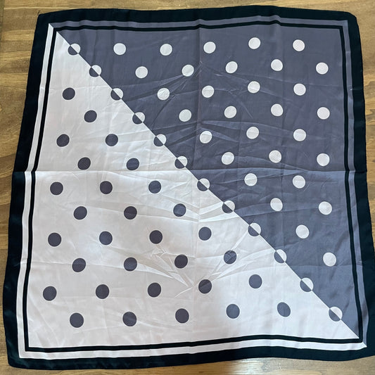 Pañoleta estampada (Grande)