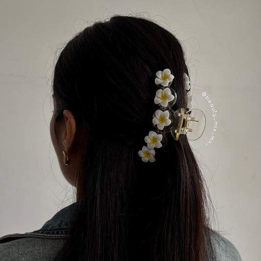 Pinza Flores Blancas
