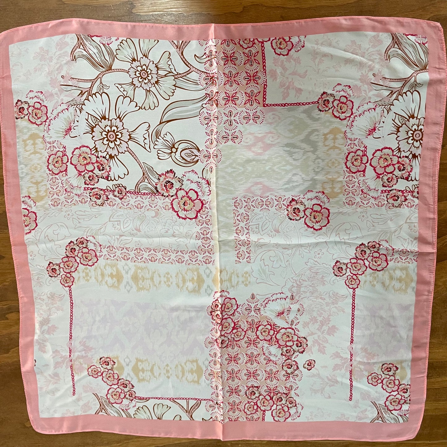 Pañoleta estampada (Grande)