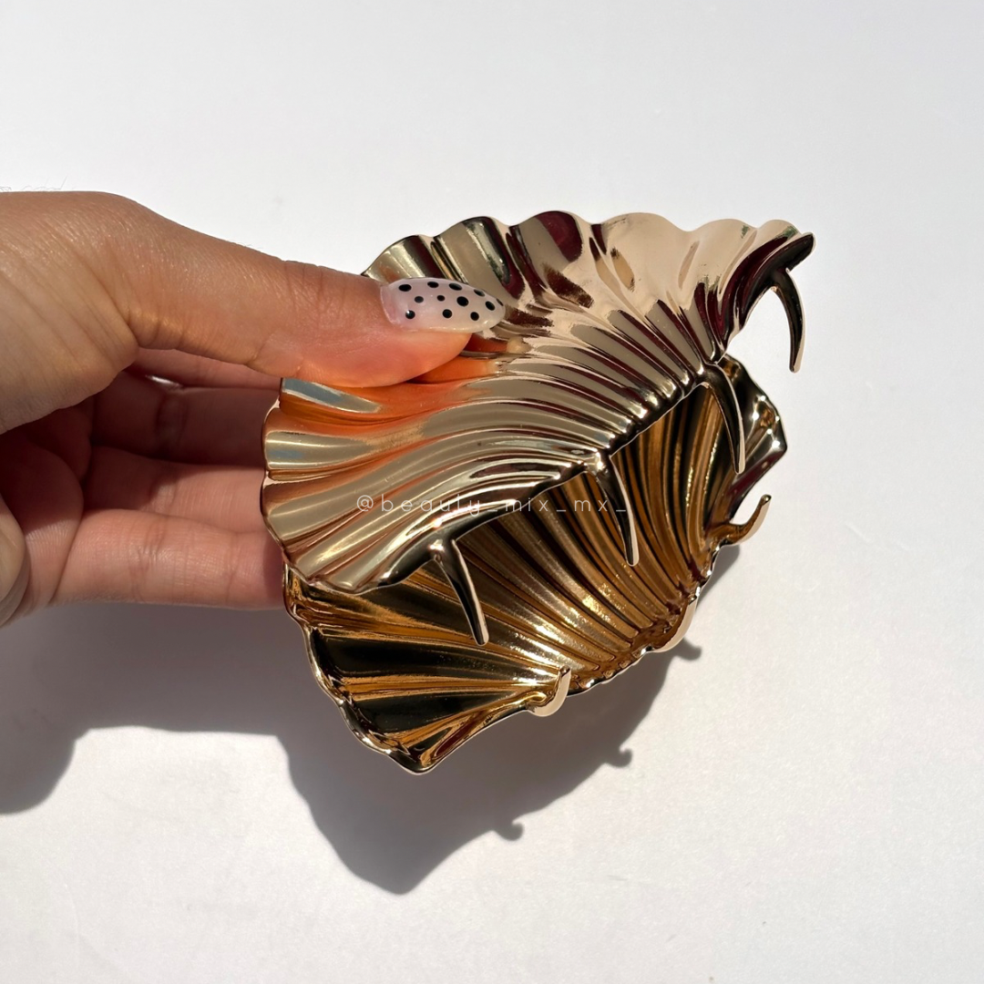 Pinza concha metálica